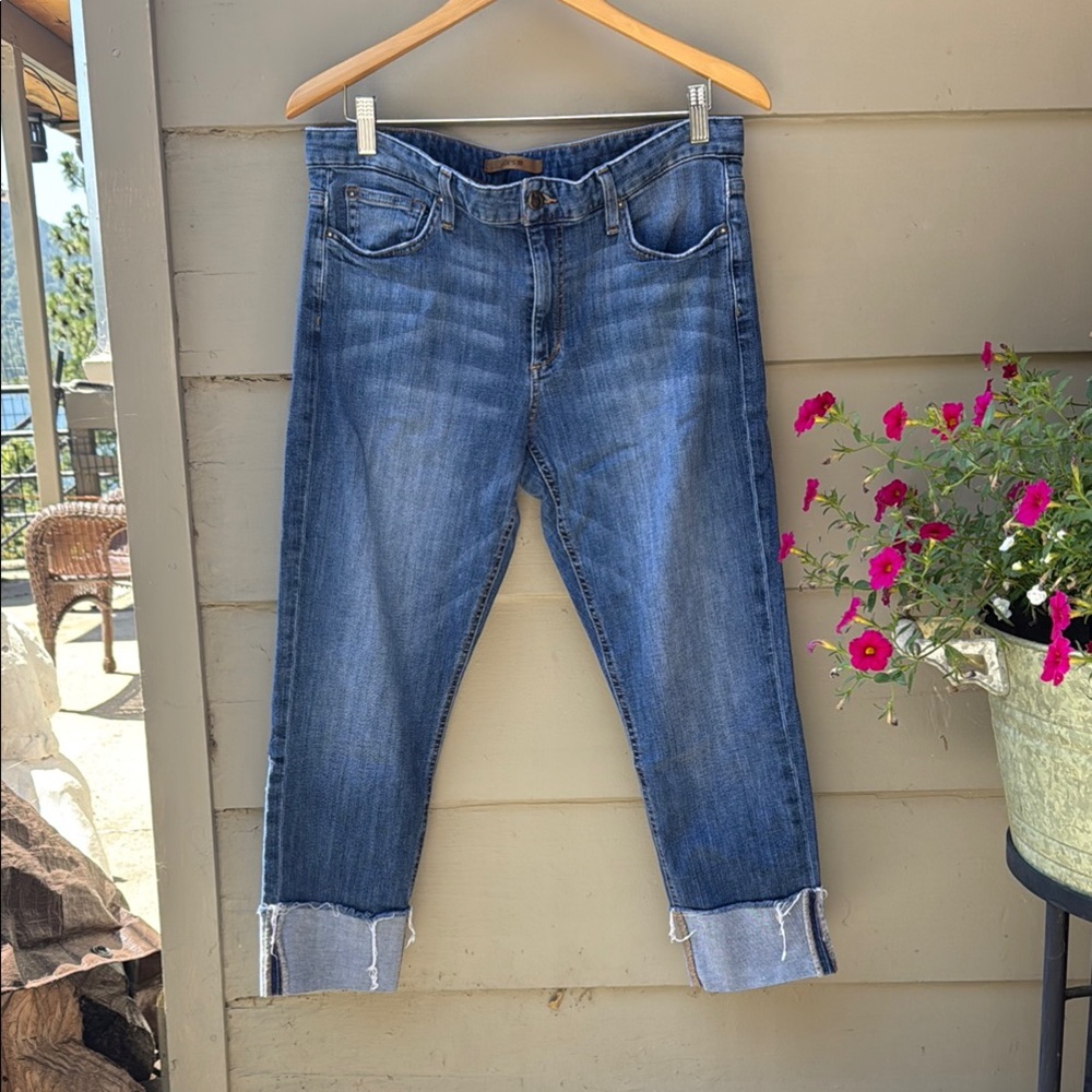 Joe's Jeans Blue Ankle Cropped Denim The Smith mid rise cropped